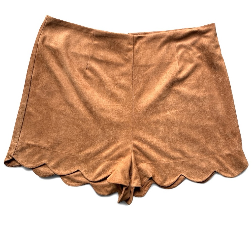 MONTEAU High Waist faux suede camel Scalloped Shorts medium